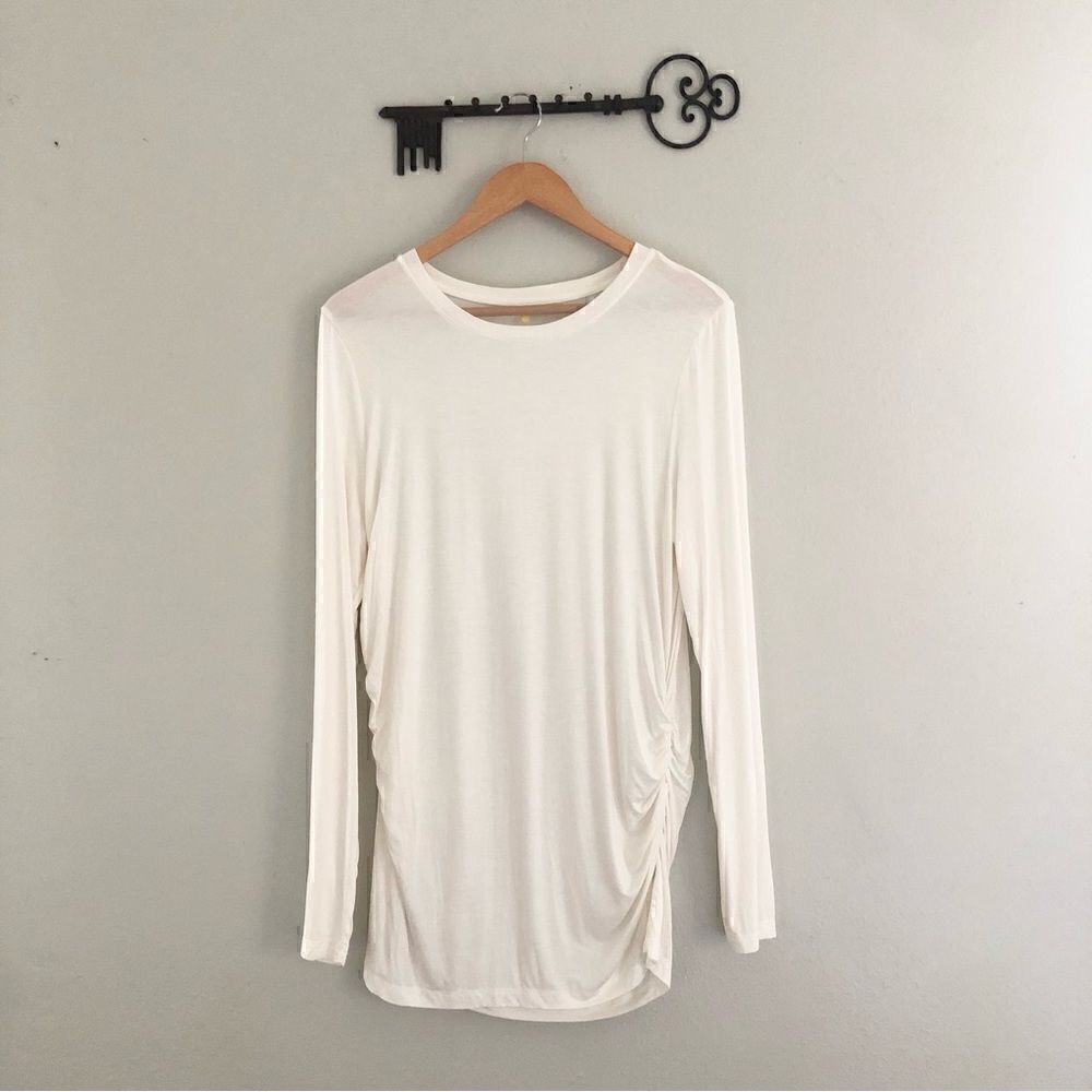 Zella long sleeved white maternity tee shirt in size XL